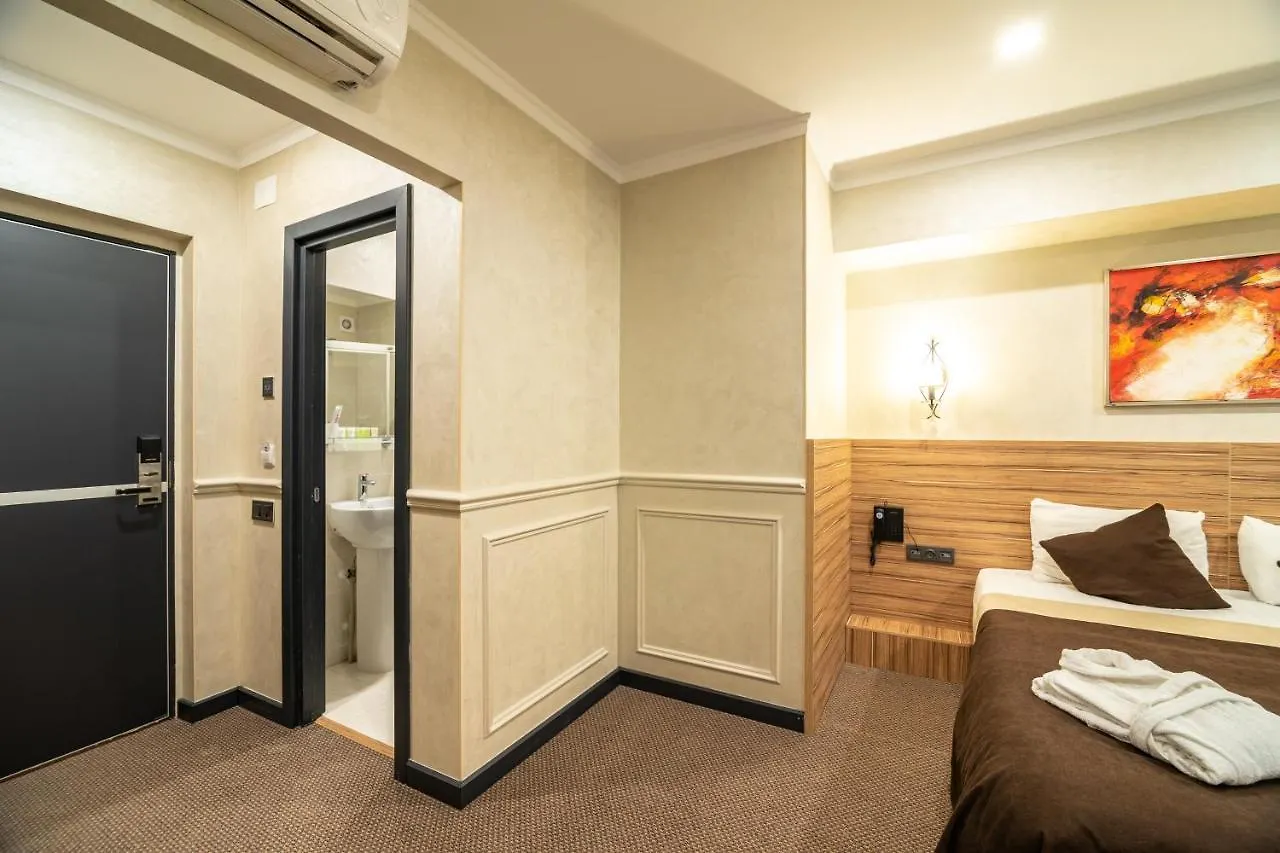 Mildom City Hotel Alma-Ata